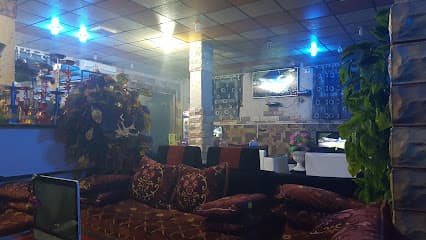 INFINITY CHICHA CLUB , SALON DE THE CYBERCAFE