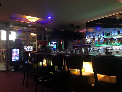 Isy’s Chill out Shisha, Cocktailbar und Sky