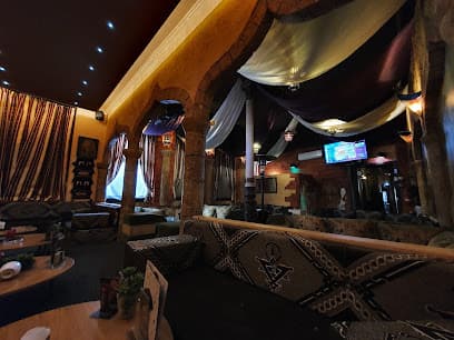 Pyramide Café Shisha-Bar