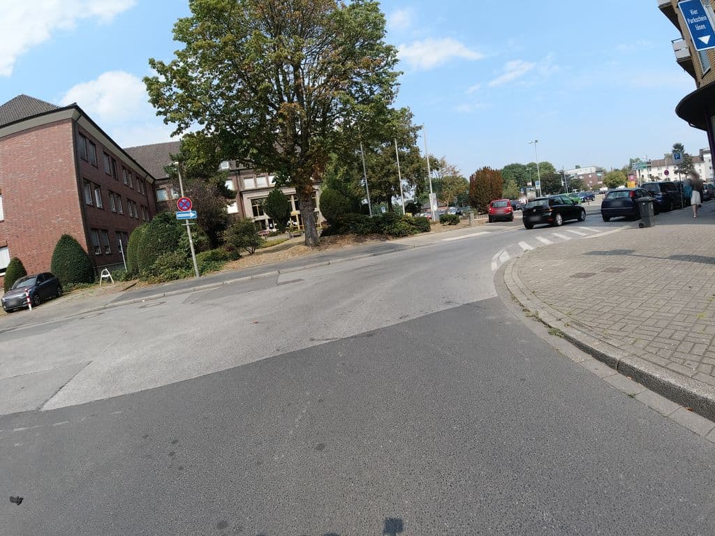 Street view near Aroma Cafe & Shisha