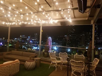 SkyLounge
