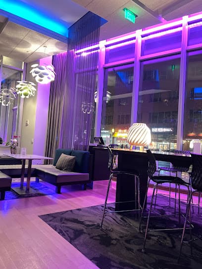 W Lounge