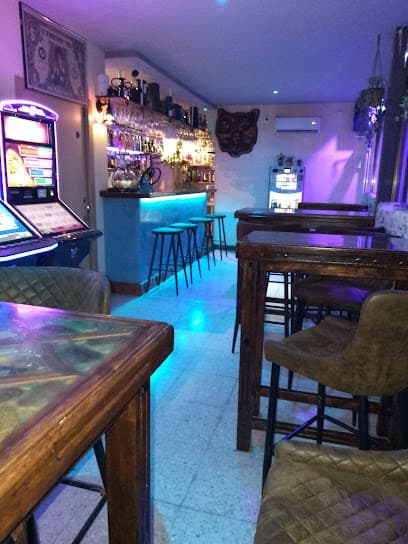 Geronimo Cocktail Shisha Lounge Bar