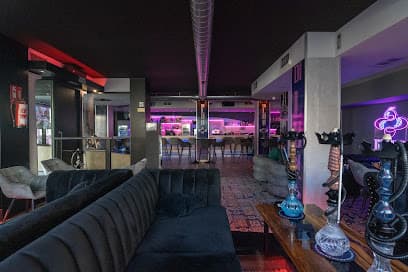 DI LUN LOUNGE