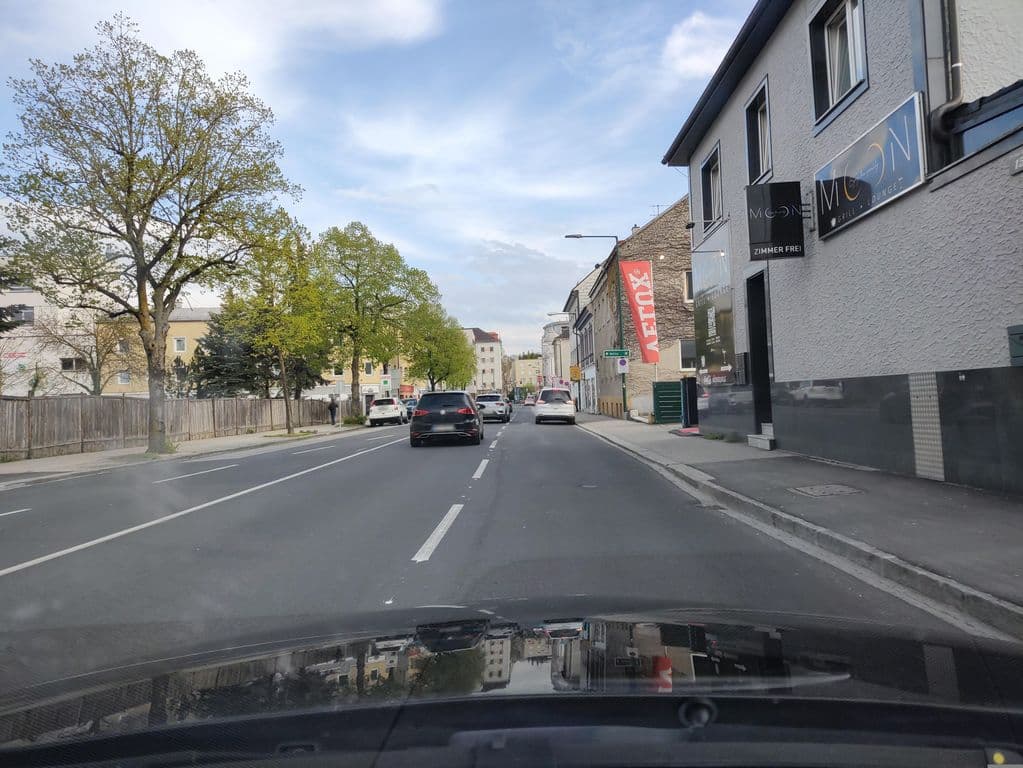 Street view near Moon Wels