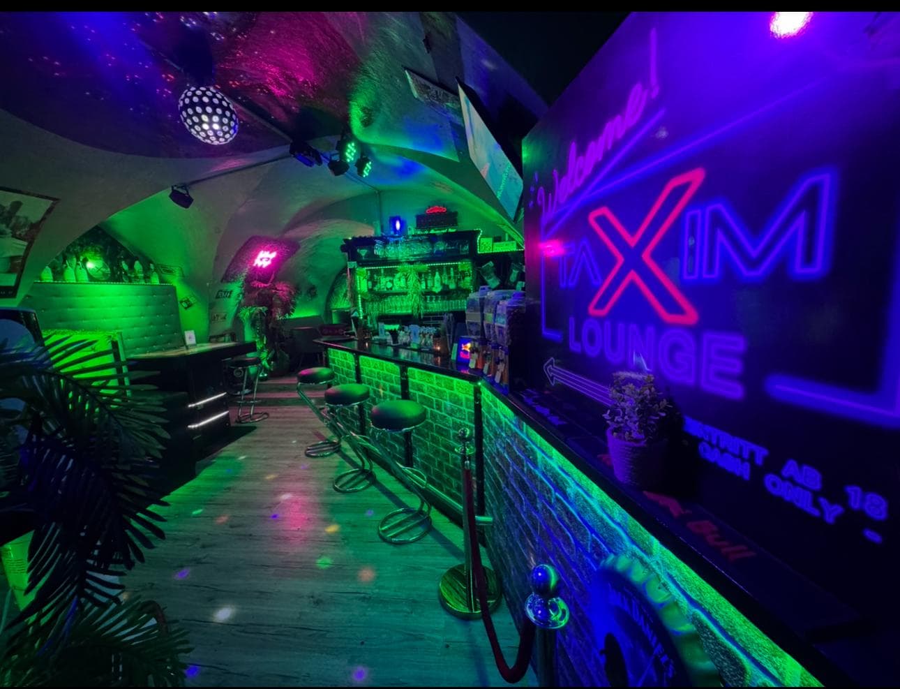 TaXim Cocktail-Bar-Shisha-Lounge