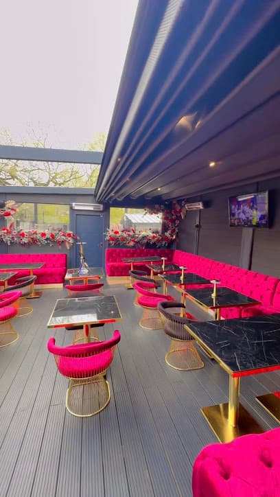 Venue 5 lounge