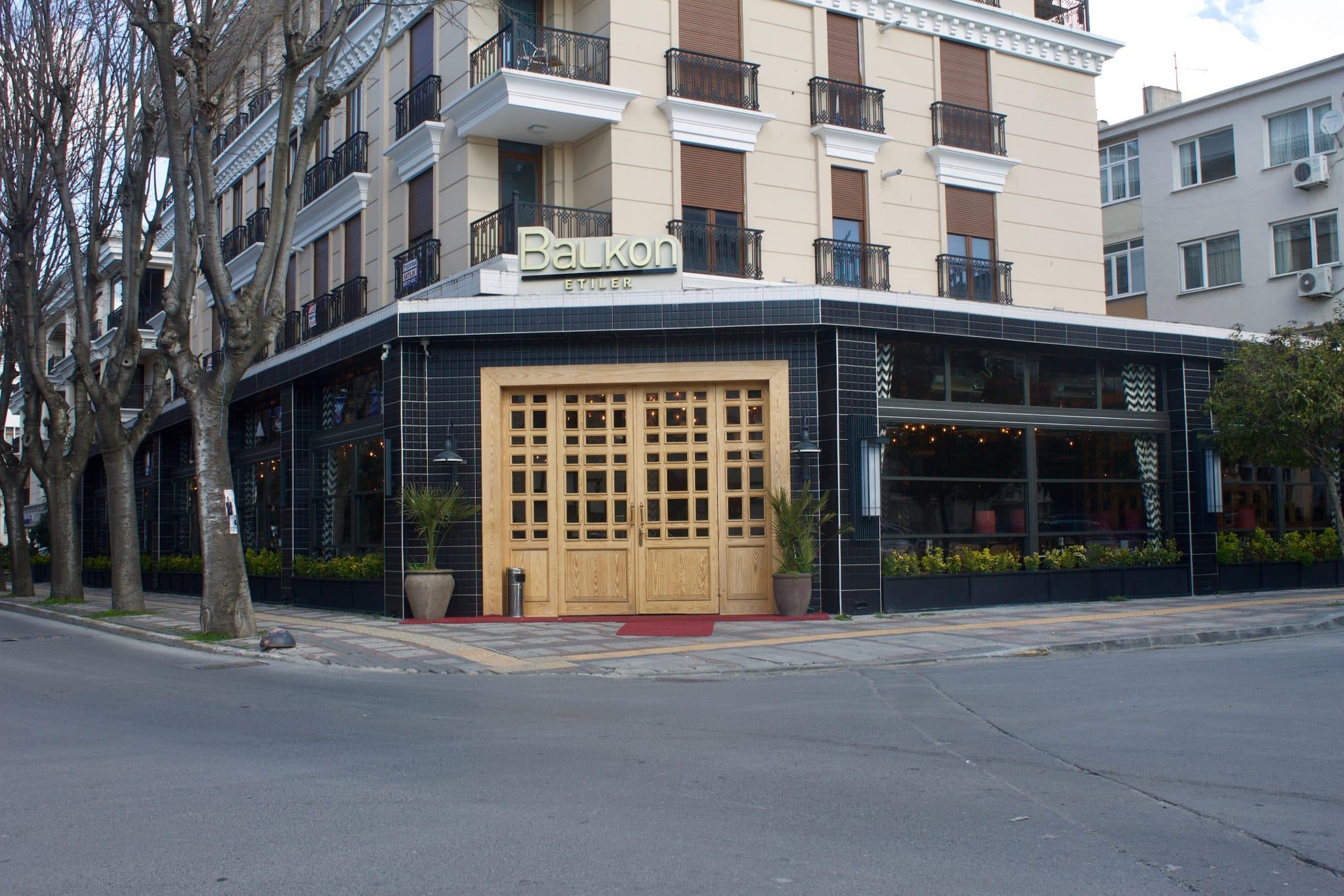Balkon Cafe & Restaurant Etiler Şubesi