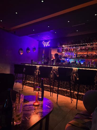 Kabooki Lounge