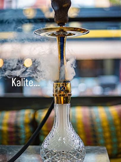 Elit Nargile ve oyun salonu