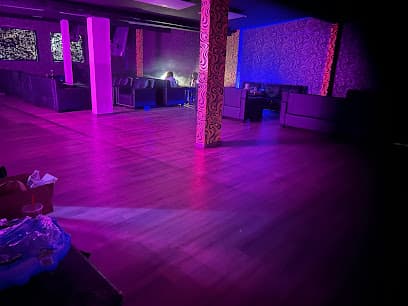 Rainier Hookah Lounge