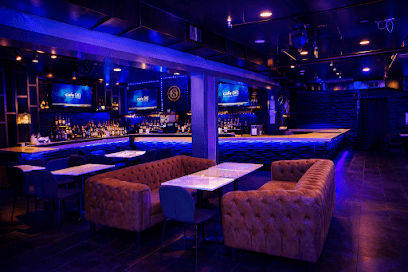 Cafe 8