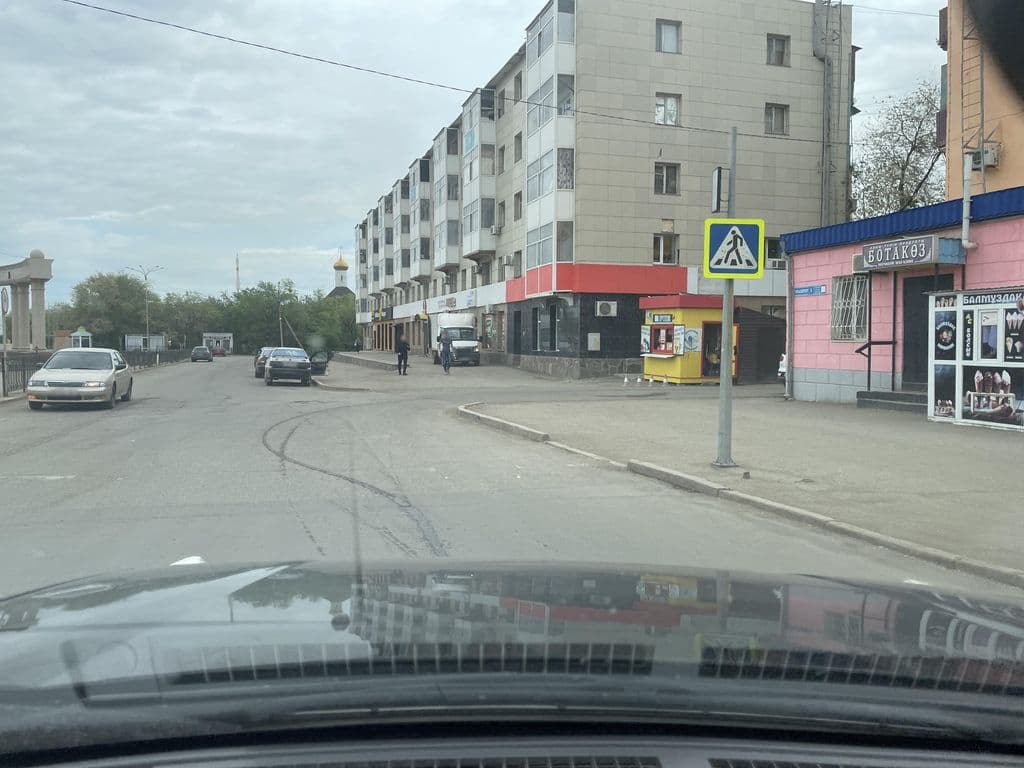 Street view near Кальянная Royal Smoke (вход с торца)