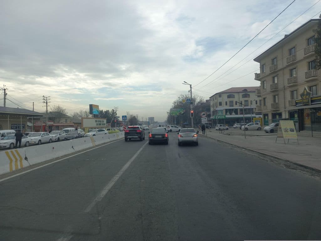 Street view near Tuman Loundzh Bar