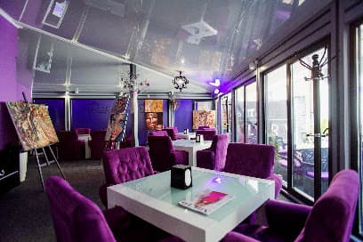 Gallery Lounge