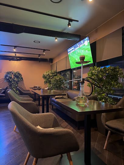 Traffic Lounge