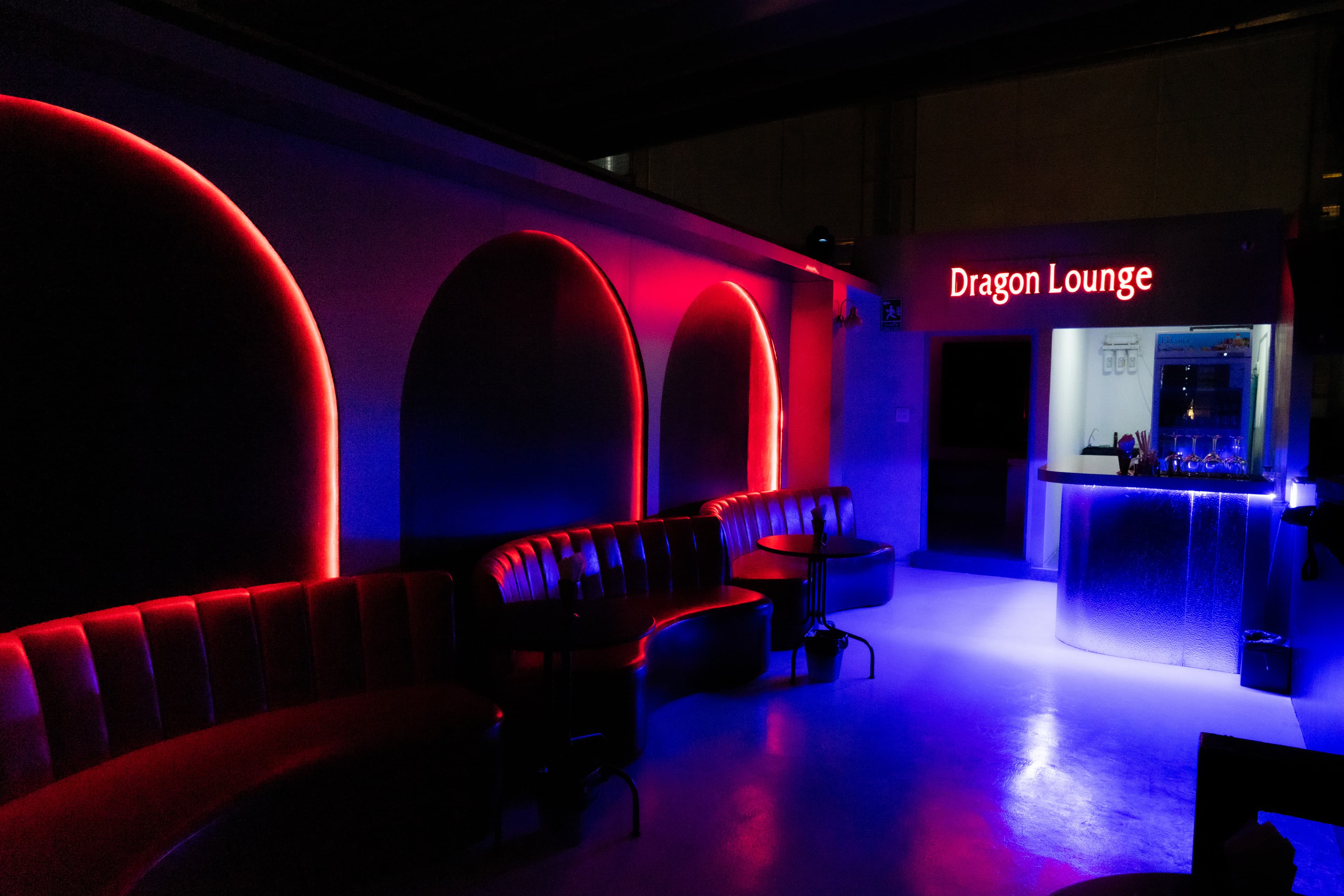 Dragon Shisha & KTV Rooftop Bar & Lounge