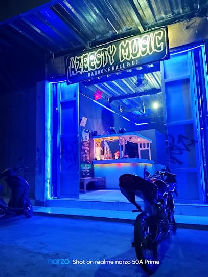 Azeesty lounge