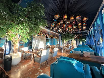 Shisha Cafe Discovery Mall مطعم عربي / شيشة (مطعم و مقهى شيشة)