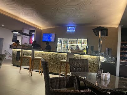 Bommu Rooftop Bar at Radisson Hotel Kandy