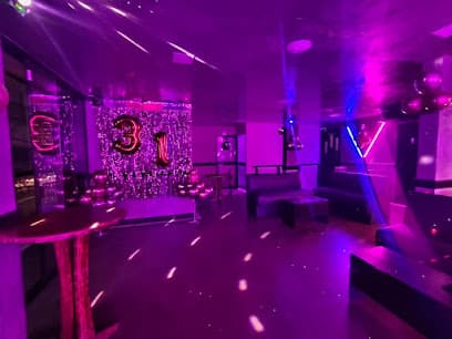 Bull’s Cave - Lounge GastroBar