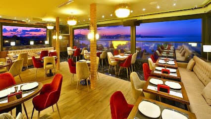Queb Rooftop Restaurant