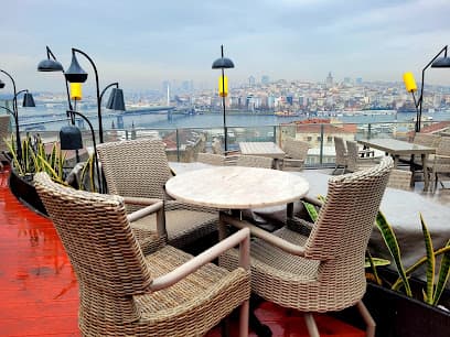 Arya Lounge