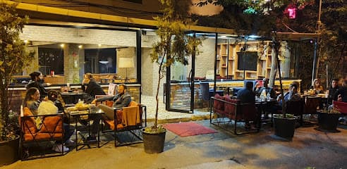 Cafe Mia