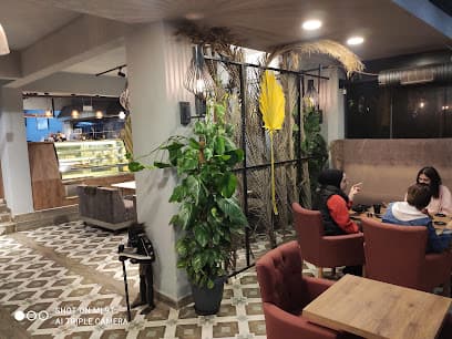 Robin Lounge