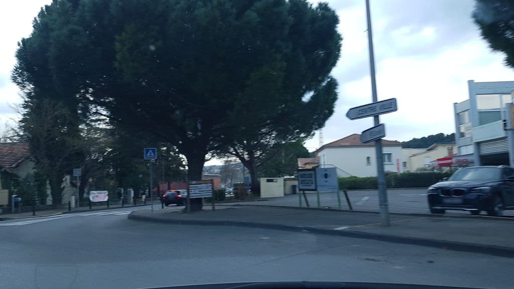 Street view near Corner smoke gardanne