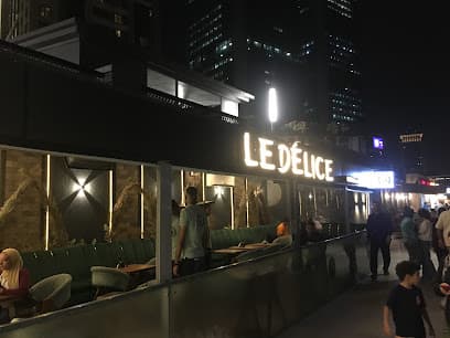 Le Delice Restaurant & cafe