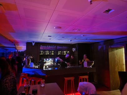 Circle Lounge