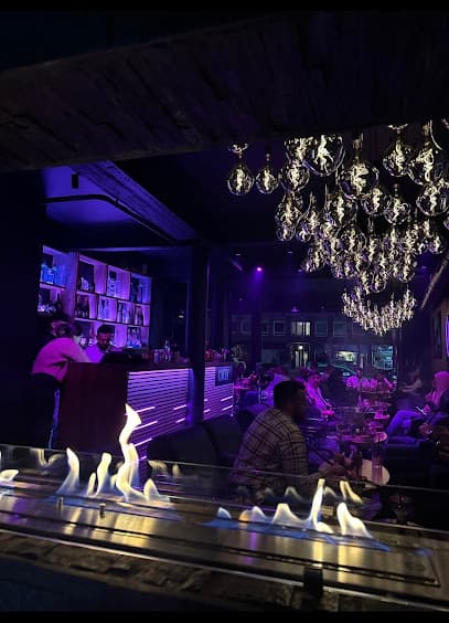 Calin Lounge & Bar
