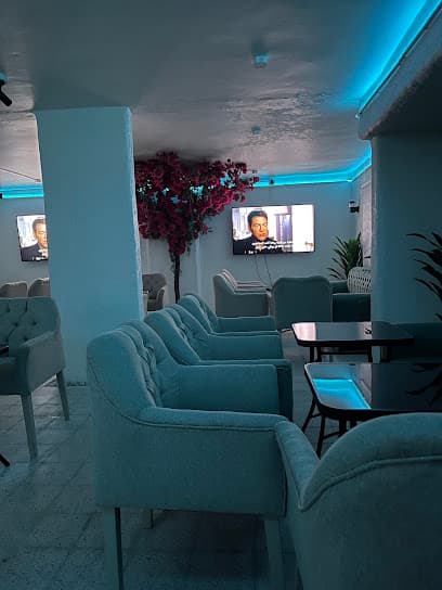 Midnight lounge and cafe