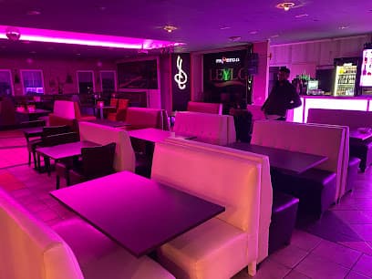 ESPERON CAFE BAR & COCKTAİL LOUNGE