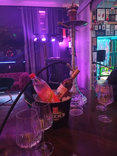 CHECK IN BAR