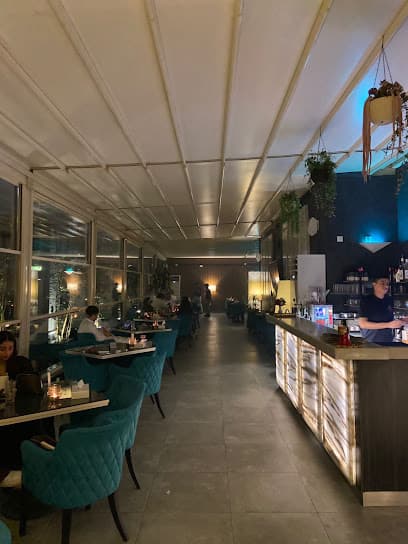 Gravity Lounge
