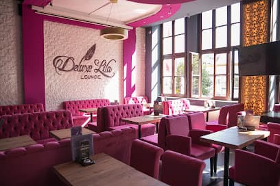 Deluxe Lila Lounge