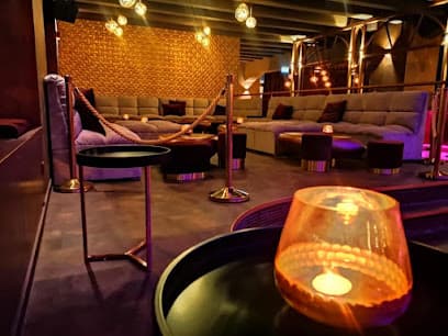 Amber Club Lounge
