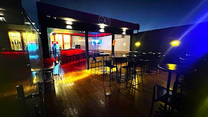 LA FESTA LOUNGE