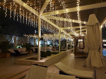 Aqua Lounge