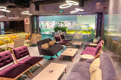 Elements Pool & Lounge