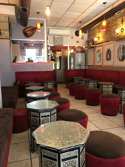 Le Sphinx Café