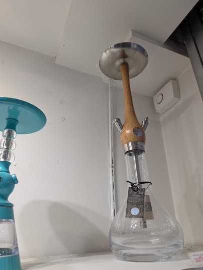 Smoke & Chill - Clopstory Cigarette Electronique, CBD, Puff et Chicha