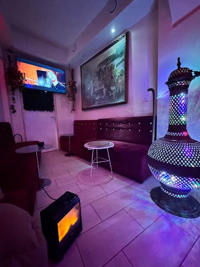 Café Cham Sandwich Lounge – Votre pause saveur et Chicha