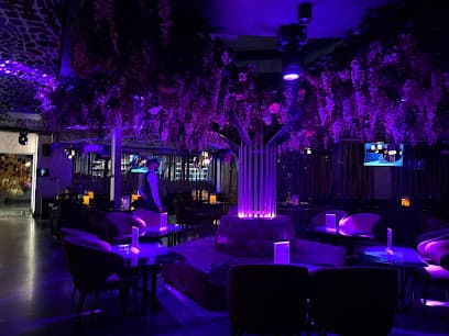 No5 Dining & Lounge