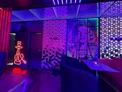 Bar & Restaurant B7