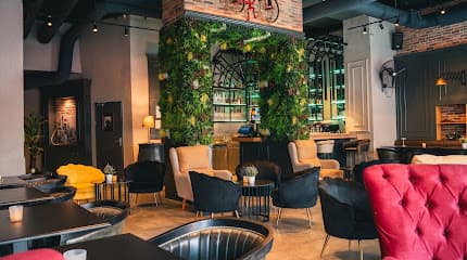 Pablo's Lounge