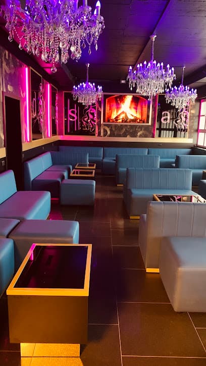 Medusa Restaurant Grillhaus & Lounge