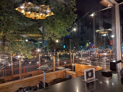 Cafe Med Restaurant & Shisha Lounge 17Ave